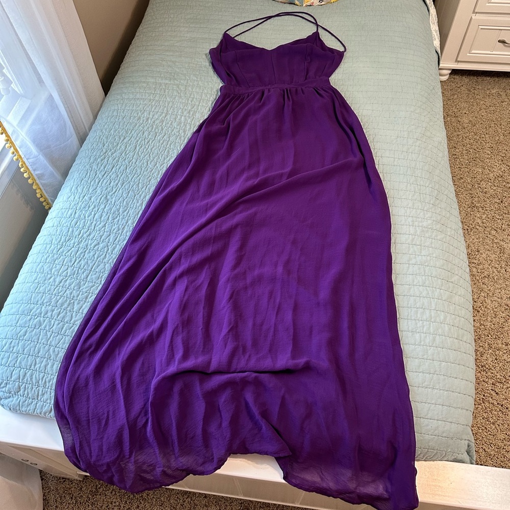 Purple open back lulus dress size medium. Grey condition worn 3 times.